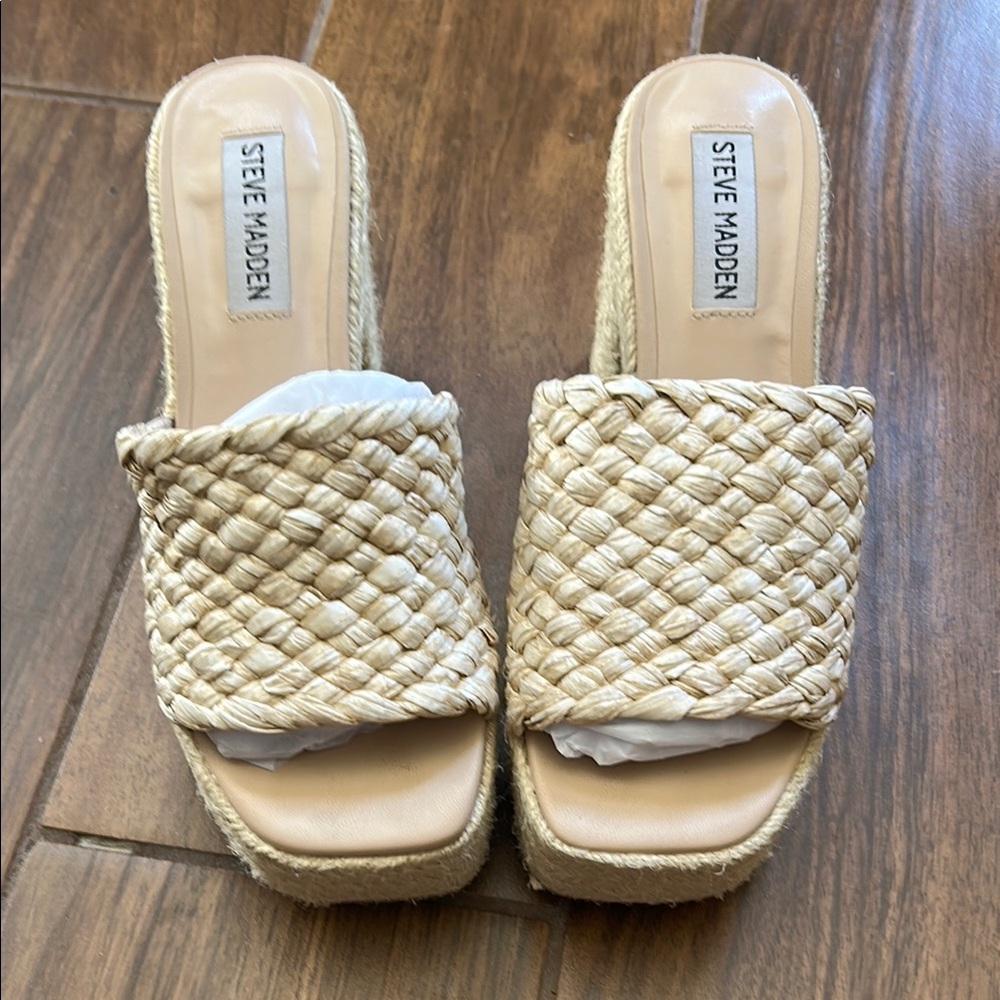 Steve Madden Women's Tan Woven Slide Sandals